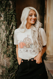 "It's Fall Yall" Graphic Tee (Oatmeal)