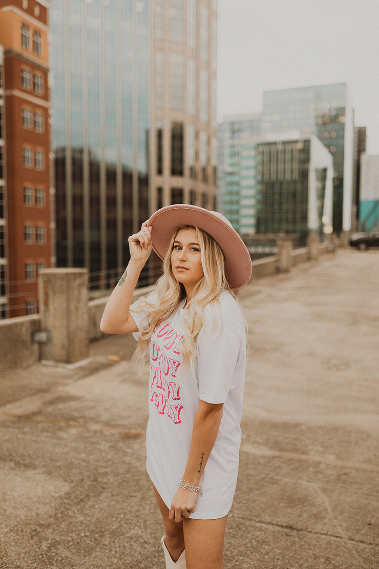 Howdy Graphic Round Neck T-Shirt (White)