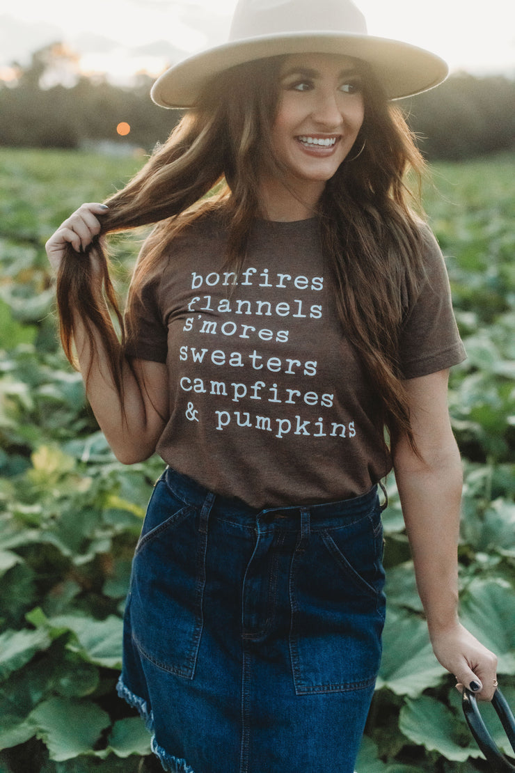 Bonfires Flannels S'mores Sweaters Campfires & Pumpkins Graphic Tee (Brown)