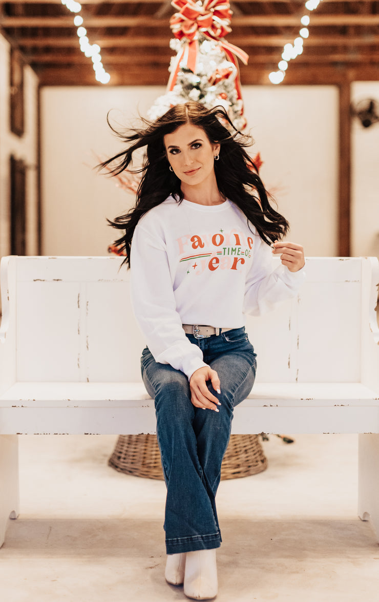 Favorite Time Of Year Graphic Sweatshirt (Ivory)