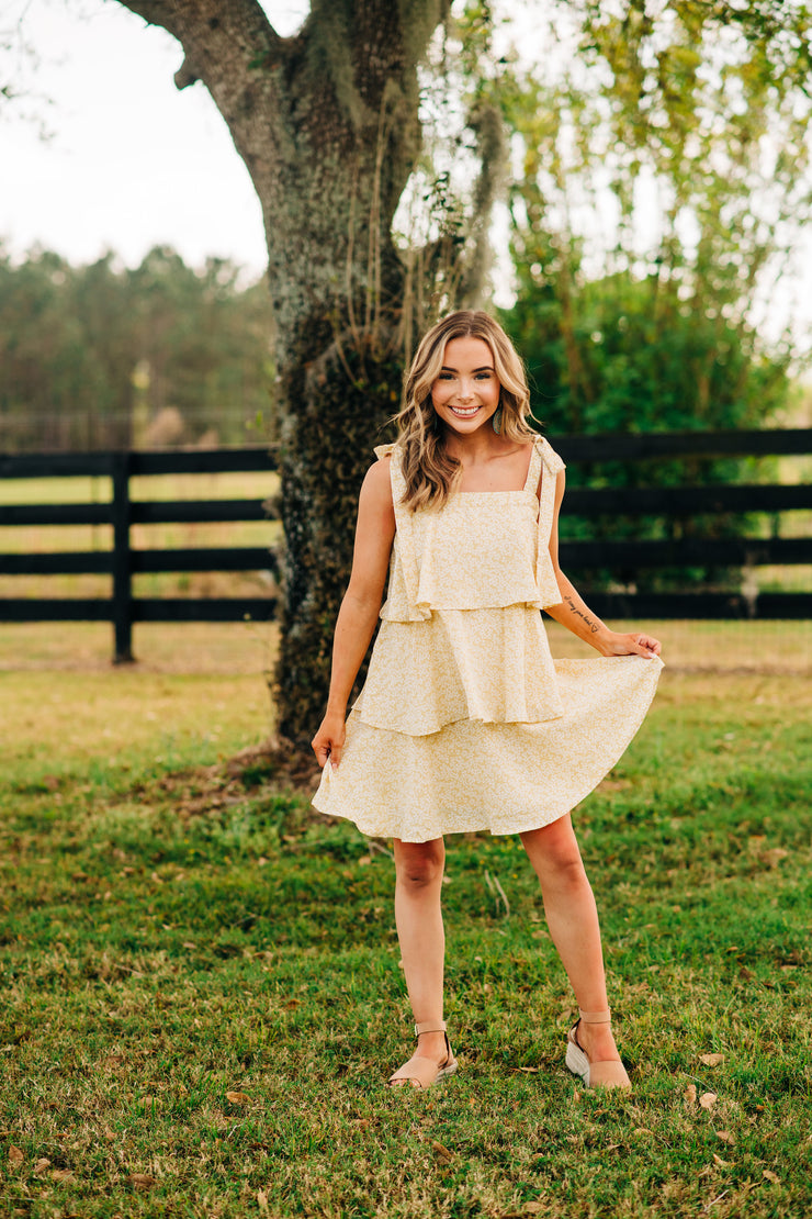 Ditsy Daisy Floral Ruffle Dress (Mustard)